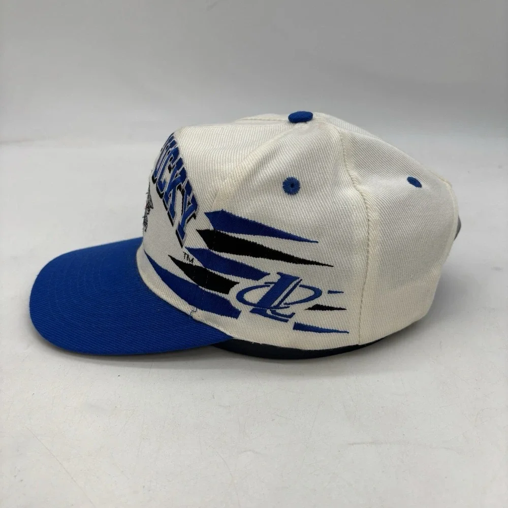Vintage Kentucky Wildcats Logo Athletic Diamond Cut SnapBack OSFA NWOT